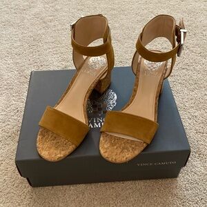 Women’s Vince Camuto Sandals Size 7.5 Medium Tan Suede